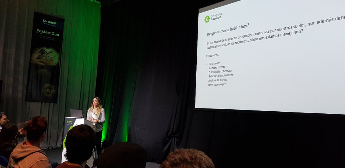 MartinPontiggia's tweet photo. #CongresoAapresid excelente charla #Retaa @juanbrihet @sofiagayo https://t.co/T9tE638HAt