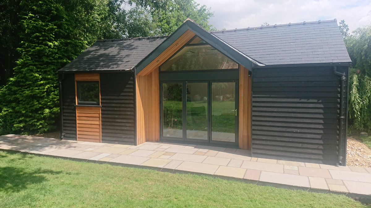 GandJLandscapes's tweet photo. Another project complete today from team @GandJLandscapes π The new raised paving area brings this building to life. Great transformation π #Landscaping #Nottingham #Maplebeck #Outdoorliving #Creatingyourperfectspace https://t.co/ACv8ewCRCD https://t.co/6p0tuwsmo1 https://t.co/Wx1NTYu9Q8