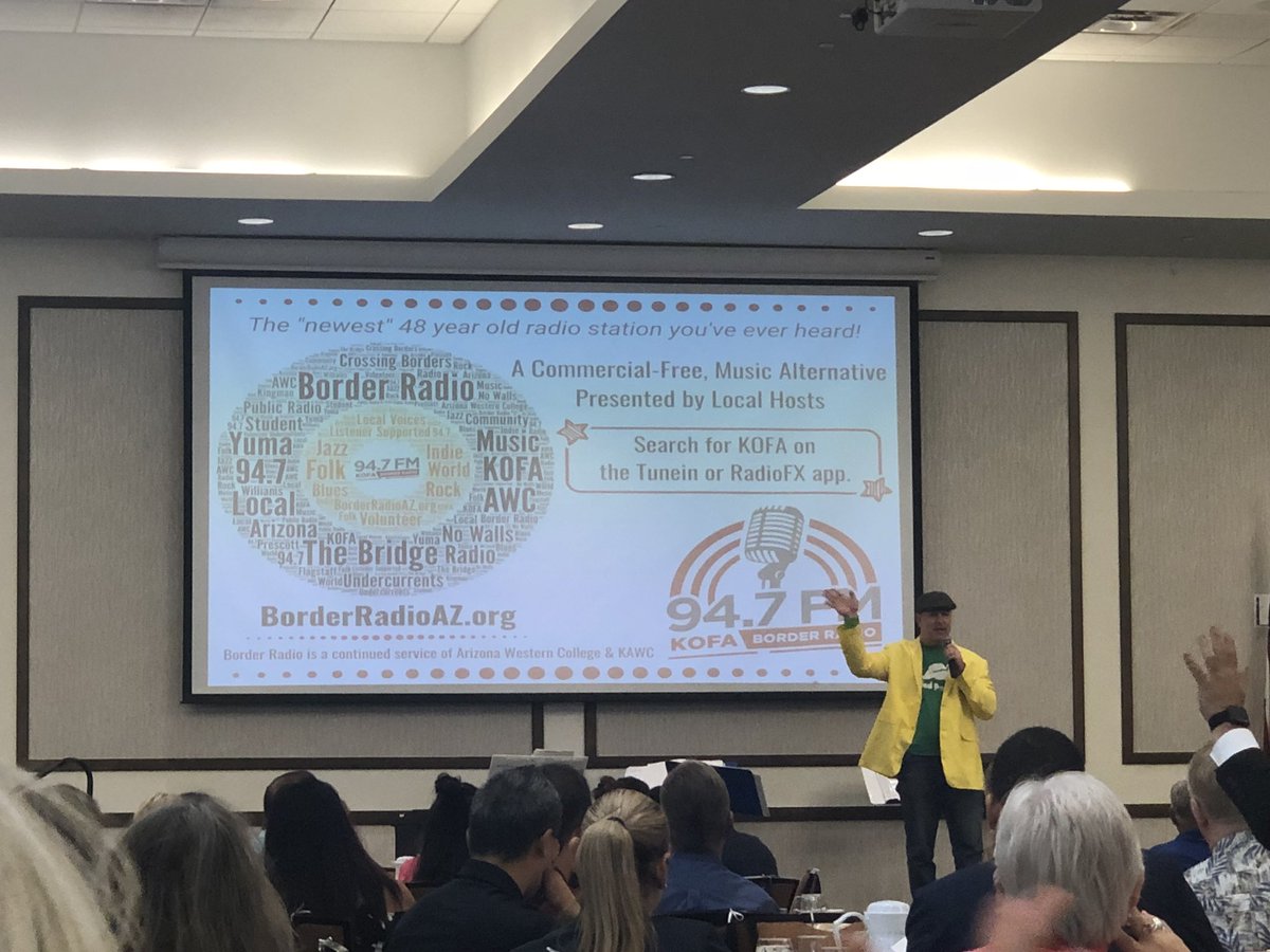 Amber1279's tweet photo. I’m awake now! Thanks @iFChiefGeek #goodmorningyuma @YumaChamber #yellowjacket #simonsays @PrintInAFlash https://t.co/u9RGw5t2cK