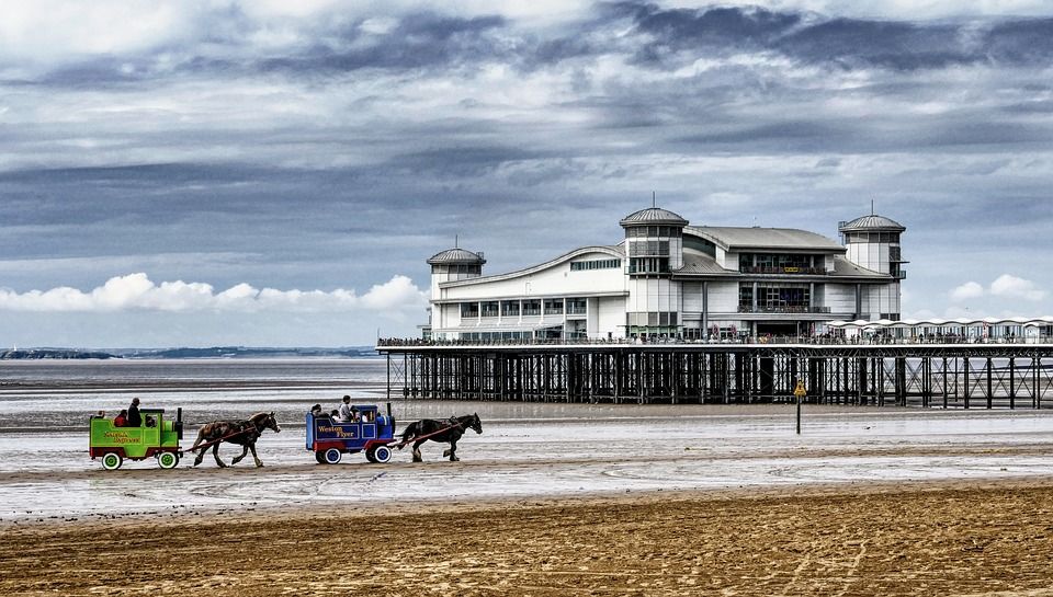 TheHolidayCots's tweet photo. Ellenborough Hall Holiday Flats are ideally located close to Weston-super-Mare seafront and attractions.
Sleeps 1-4
https://t.co/4IKIvtCRyD
#SelfCatering #Holiday #Seafront #Pier #Promenade #HolidayFlat #FamilyFriendly #Explore #Coast #Beach #WestonsuperMare #Somerset #UK https://t.co/m58vwRt1oZ
