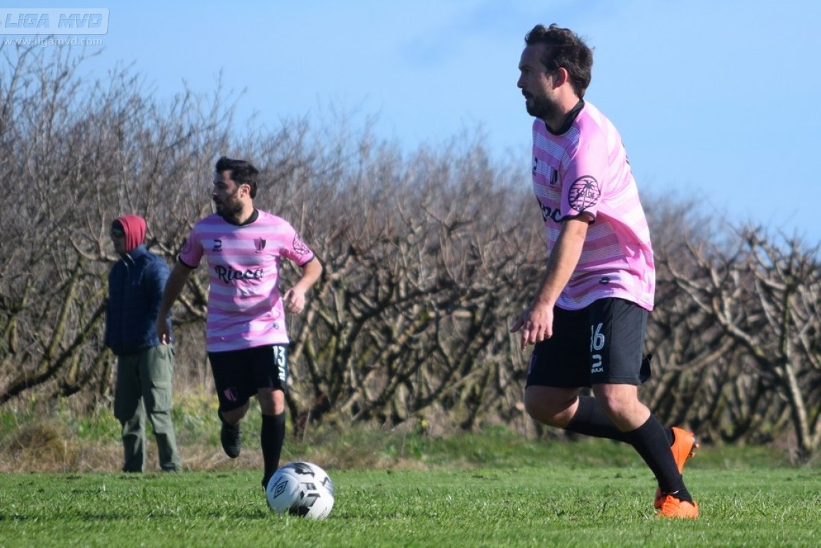 fotos del último partido, galería en: mas33.ligamvd.com/galerias_show/… <a href="/LIGA_MVD/">LIGA MVD</a>  📸 @flagunner8