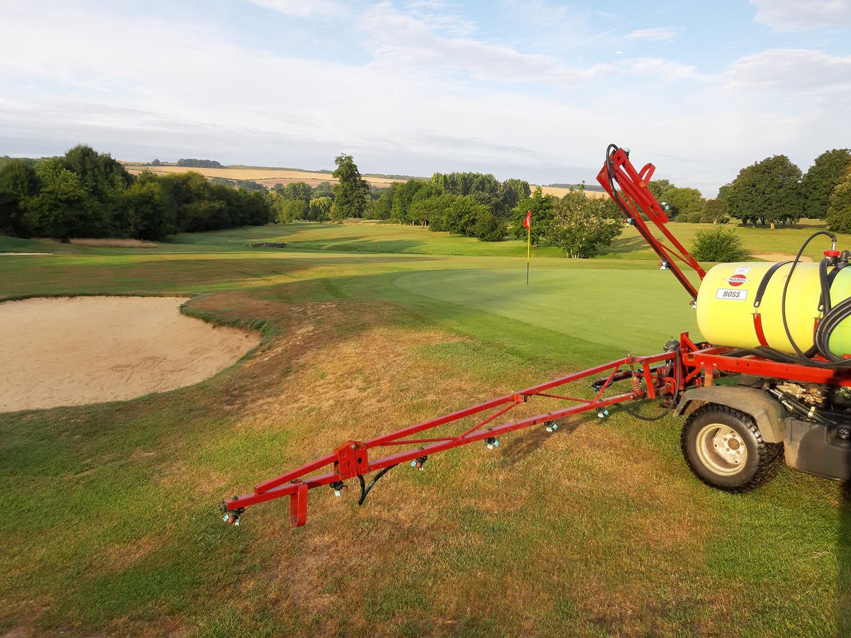 fancey76's tweet photo. Down to 3 staff this week but still manage to deliver and more....💪.
Full cut on course, pathways sprayed #total, surrounds PGR + herbicide and a good stretch of the legs with a 13km walk fertilising tees &amp; apps before the rain 🙏 @rigbytaylor @SouthwickParkGC https://t.co/qXU1CmXBdu