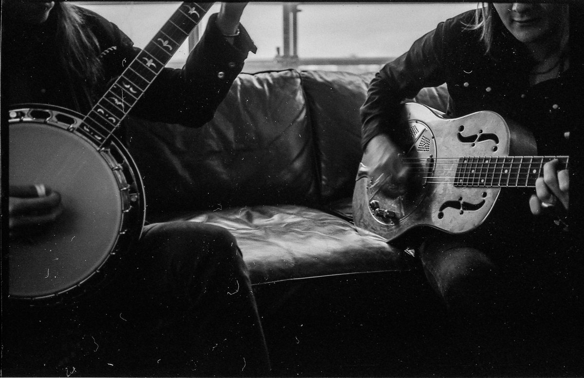 GretaVanFleet's tweet photo. #tbt music shared. https://t.co/xO0gGRDLZW