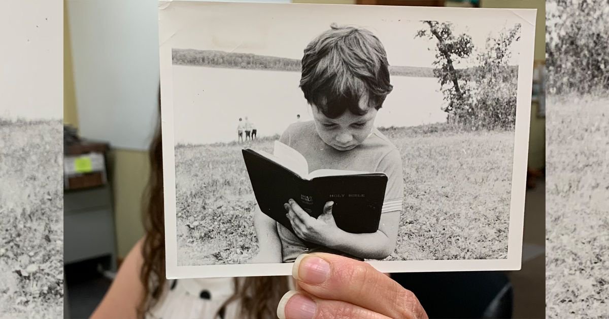OneHopeCanada's tweet photo. While camp is in full swing, it's a bit quieter in the @OneHopeCanada Winnipeg office...time to dig through some of the archives! #biblecamphistory #tbt #gospelcentered #onehopecanada https://t.co/txQ7jNlXsB