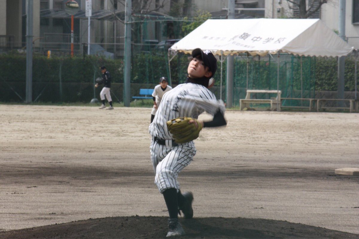 moeko_takemo's tweet photo. 8月9日 野球の日なので
私が野��に育てられた成長過程でも
見てやって下さい
小学生→中学生→大学生→社会人 https://t.co/0WmZ9mAC7s