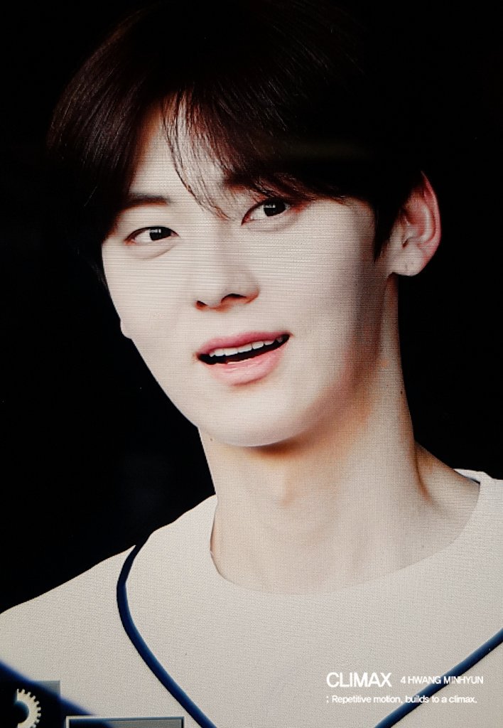CleanHMH's tweet photo. #산랑하는_민현아_황축생축
황민현 생일축하해❤
언제나 행복하자 우리💕💕 https://t.co/X0YJmf1AkG