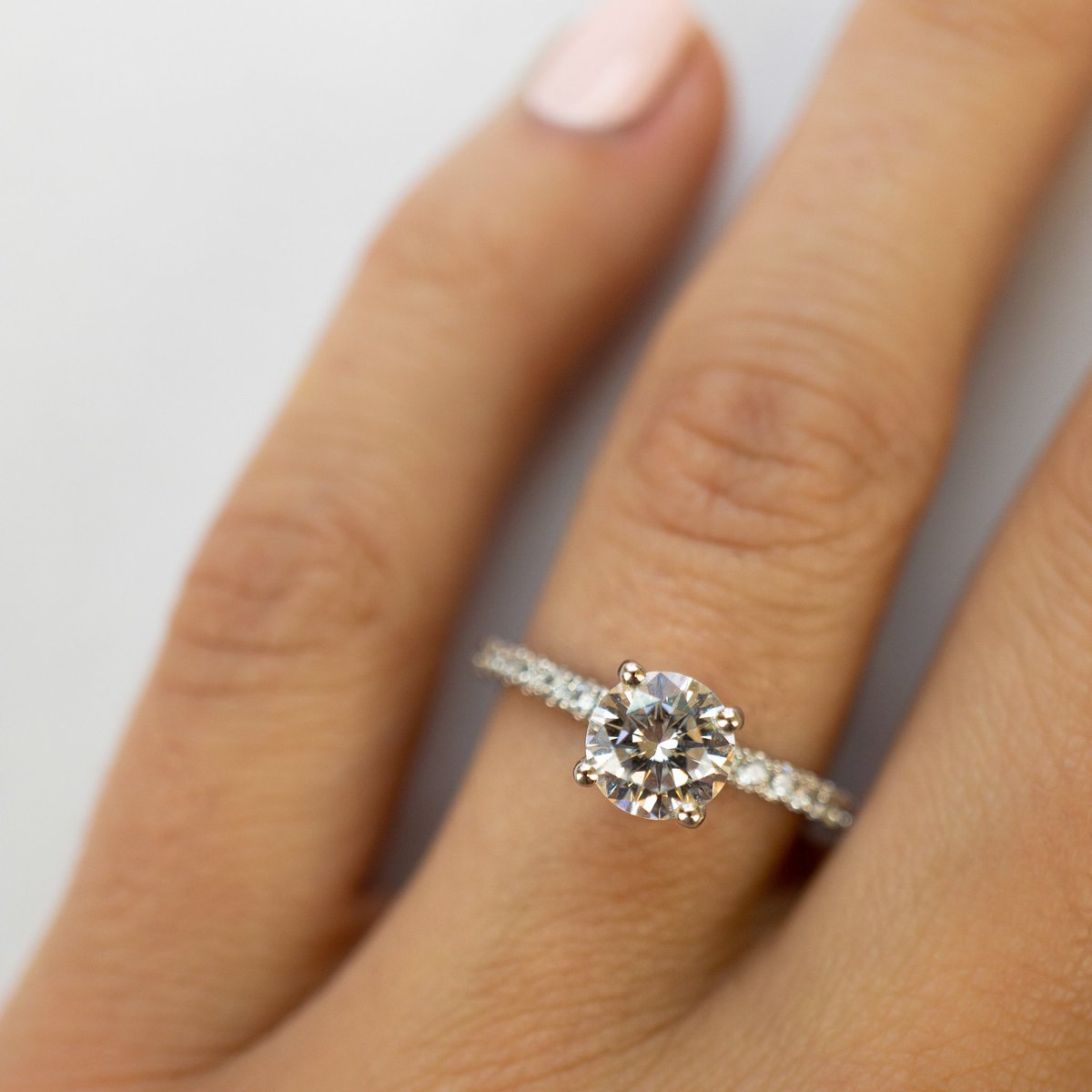 AppeltsDiamonds's tweet photo. Did you know that all diamond jewellery is covered by our Rock Solid Diamond Warranty? 💎
⠀
This way your diamond jewellery always remains a shining symbol of love. ⠀
 ⠀ https://t.co/BsKQwvREBx