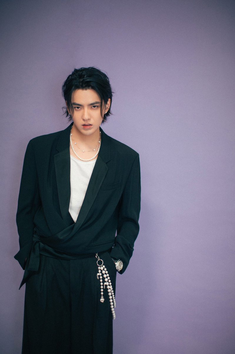 guei2_liu's tweet photo. ⁽⁽٩(๑˃̶͈̀ ᗨ ˂̶͈́)۶⁾⁾ @KrisWu
#KrisWu #WuYifan #크리스 #우이판 #クリス #吳亦凡 #ColorfulKris https://t.co/4JZSKWsLJq