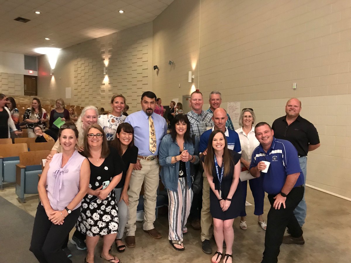 So amazing having our board members share PLC training with us today! #BMSstolt #BanderaPLC ⁦<a href="/BanderaMiddle/">BanderaMiddle</a>⁩ ⁦<a href="/BanderaISD/">Bandera ISD</a>⁩