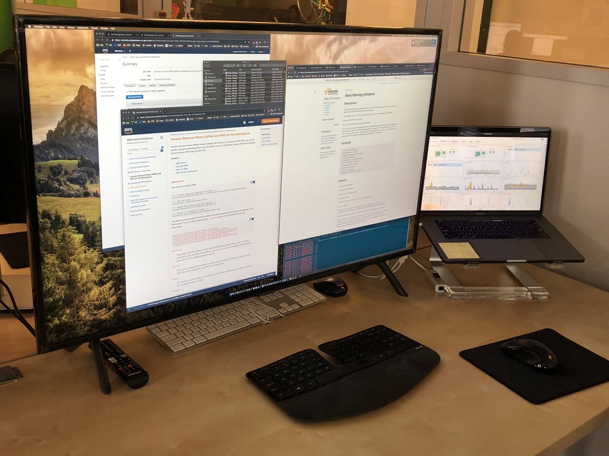 walkerfenton's tweet photo. Now that is a monitor. https://t.co/n4Ljb0iy71