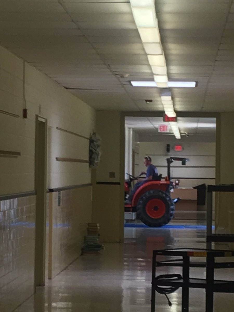 CHPS_Reading4u's tweet photo. It's not every day you see a tractor in the hall!!  @NES_CHPS @CHPSK12 #gocolonials https://t.co/49M4PjHXvp