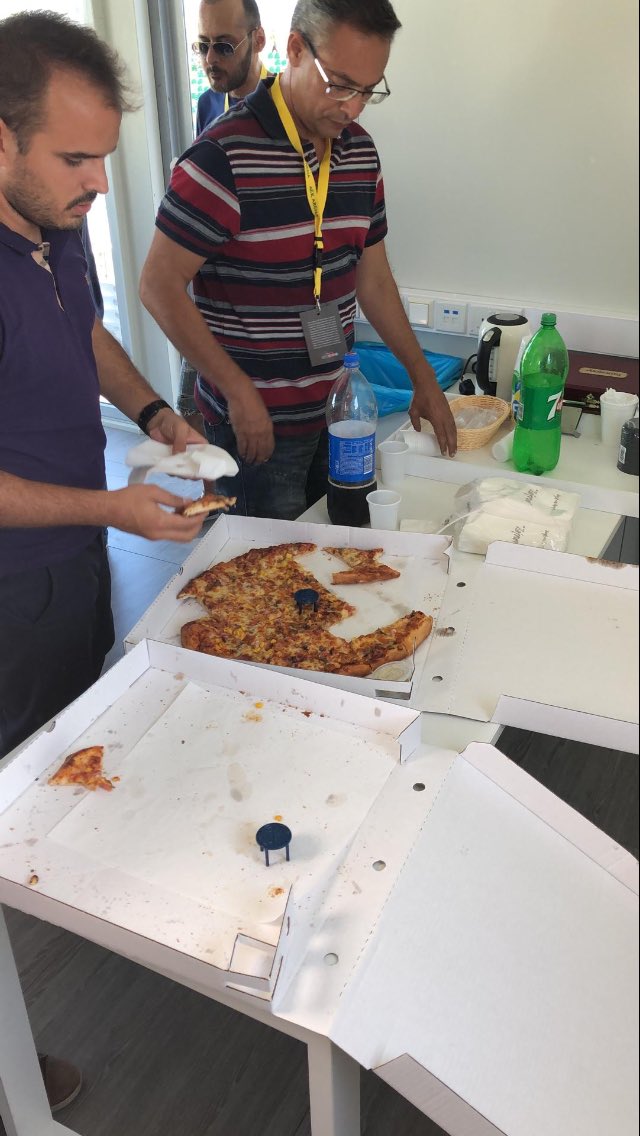 Sjotcast (@sjotcast) on Twitter photo Europese kwalificaties, dat is vooral ook nieuwe persbuffetten ontdekken. Zoals die van AEK Larnaca waar collega <a href="/MichaelVD/">Michaël Van Damme</a> vertoeft. Daar serveren ze voor de match tegen AA Gent pizza. PIZZA!!
R U Watching <a href="/ProLeagueBE/">Pro League</a> ? 🍕⚽️ Europese kwalificaties, dat is vooral ook nieuwe persbuffetten ontdekken. Zoals die van AEK Larnaca waar collega <a href="/MichaelVD/">Michaël Van Damme</a> vertoeft. Daar serveren ze voor de match tegen AA Gent pizza. PIZZA!!
R U Watching <a href="/ProLeagueBE/">Pro League</a> ? 🍕⚽️