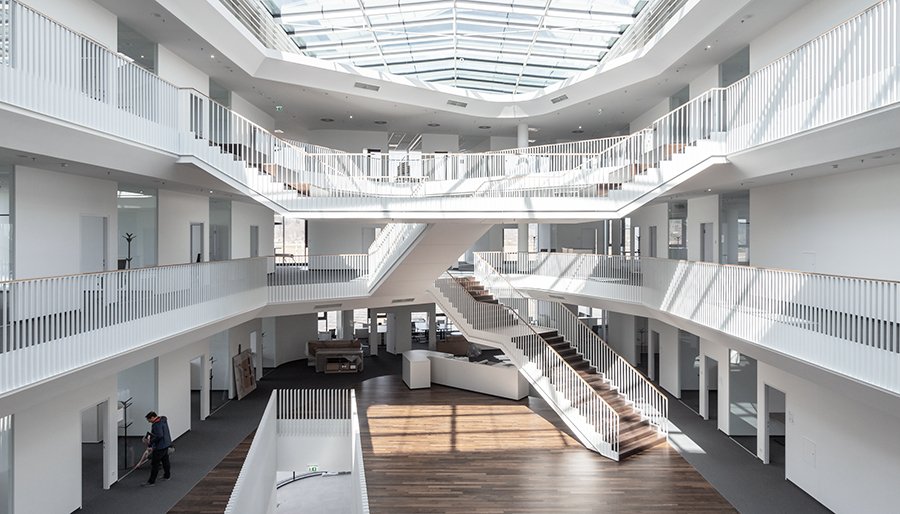 MetropolisMag's tweet photo. Some Place Studio designs a sleek sunlit office for an Austrian factory (@BikaRebek @daniel_prost): https://t.co/IY5U5FU2T7 https://t.co/hMJaWOtJtx