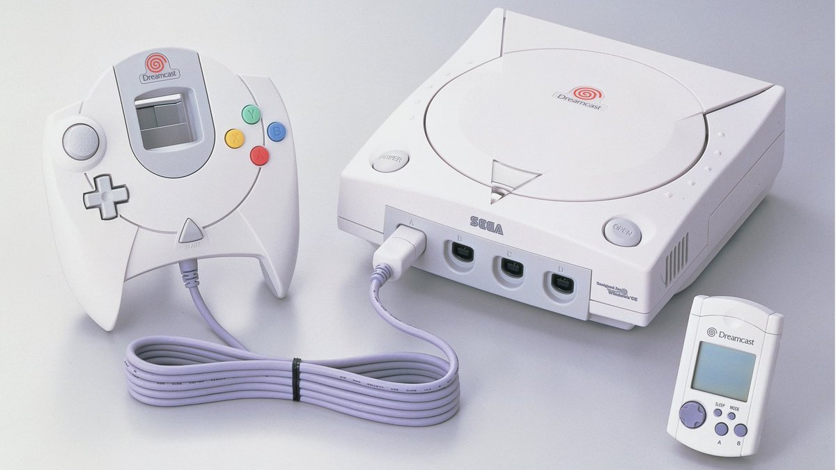 ColonelFalcon's tweet photo. ᕼIᔕTOᖇY Oᖴ ᐯIᗪEO GᗩᗰIᑎG

#ItsThinkingThursdays 

It was 1998 when #Sega released their final system The Dreamcast. It preceded the #PS2, #Gamecube and #Xbox. What is your favourite thing about the Dreamcast?! Be nice! #gaming #gamersunite https://t.co/AU40m6nr4x