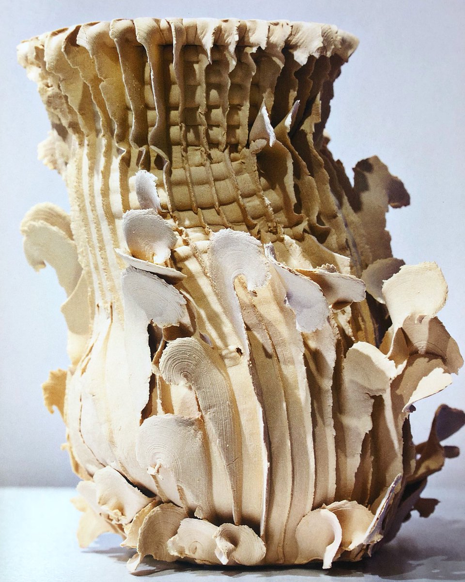 GlennAdamson's tweet photo. An extruded pot by Anton Alvarez, from “Ceramic Momentum��� at the CLAY Museum in Denmark.
My essay for the catalogue, Rise of the Hyper Pot, is now on my website: https://t.co/GweCBhilY5
#hyperpot #antonalvarez https://t.co/BrxnjAkUYB