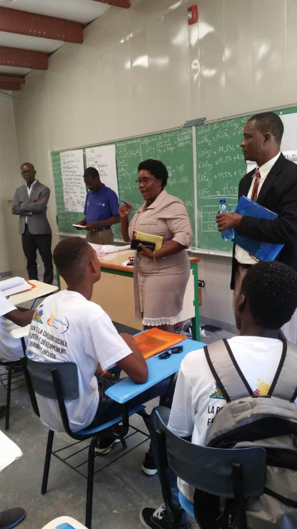 ONUFemmesHaiti's tweet photo. En prélude à la célébration de la #JournéeInternationaleDeLaJeunesse, le 12 Août 2019, @ONUFemmesHaiti, @mjsacinfo et #MairieDeJeremie lancent la quinzaine de la jeunesse dans la ville des poètes autour du thème: “transformer l’éducation pour la paix et la cohésion sociale” https://t.co/beyo06LUVe