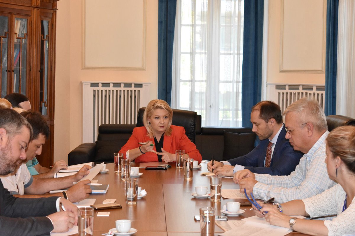 MAERomania's tweet photo. State Secretary @mmgrigore chaired the mtg. of the inter-institutional committee on the intl freight route Black Sea-Caspian Sea. Discussions🔛 
✅transport opportunities on the🇷🇴segment 
✅coordination of the national authorities
✅economic opportunities 4 RO &amp; foreign operators https://t.co/d4I59IhXD7