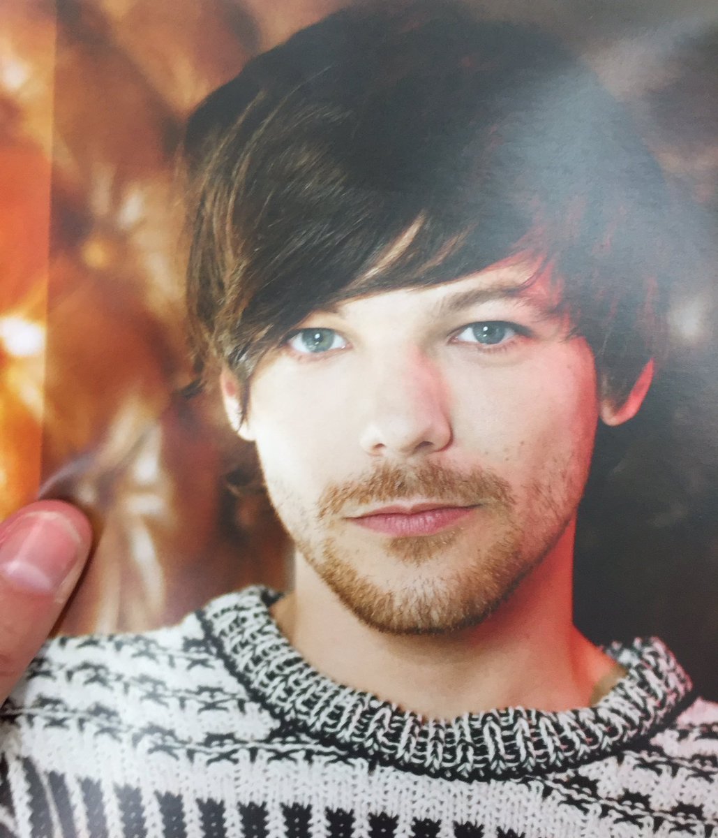 hsrryfineline's tweet photo. LOUIS WILLIAM TOMLINSON VOCÊ É LINDO DEMAIS, OS OLHOS, O NARIZ, A BOCA, A BARBA, O CABELO, PERFEITO EM CADA DETALHE, SEM CONDIÇÕES PRA BELEZA DESSE HOMEM https://t.co/8dv6HVYkYP