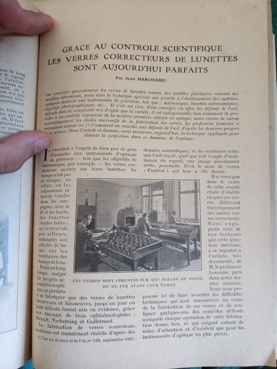 MarcKruzik's tweet image. "Grâce au contrôle scientifique, les verres correcteurs de lunettes sont aujourd'hui parfaits"
~ Magazine La Science et la Vie - Octobre 1927

#ancientmagazine #scienceetvie #magazine