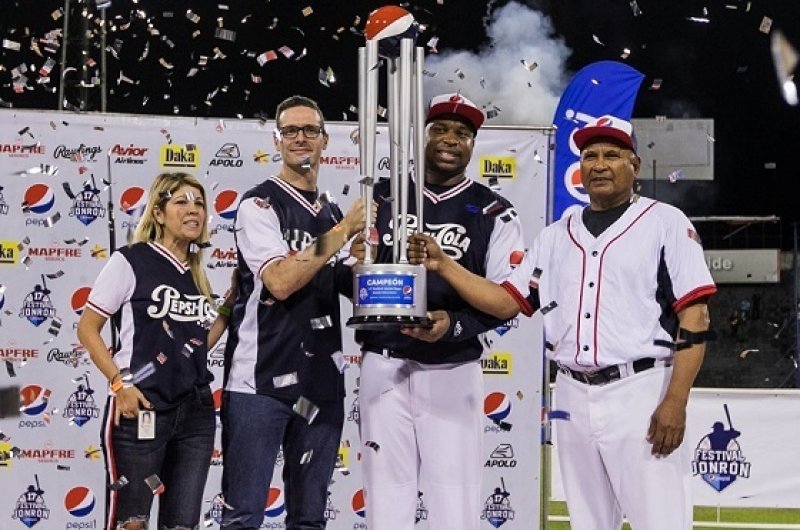 IgnacioSerrano's tweet photo. Reportan que ya hay acuerdo entre el #Magallanes y Delmon Young. El Jugador Más Valioso de la 2018-2019 regresará a la #LVBP para defender su reinado, como se esperaba. La nota: https://t.co/eWJypVXyPC https://t.co/OBUT3C2q01