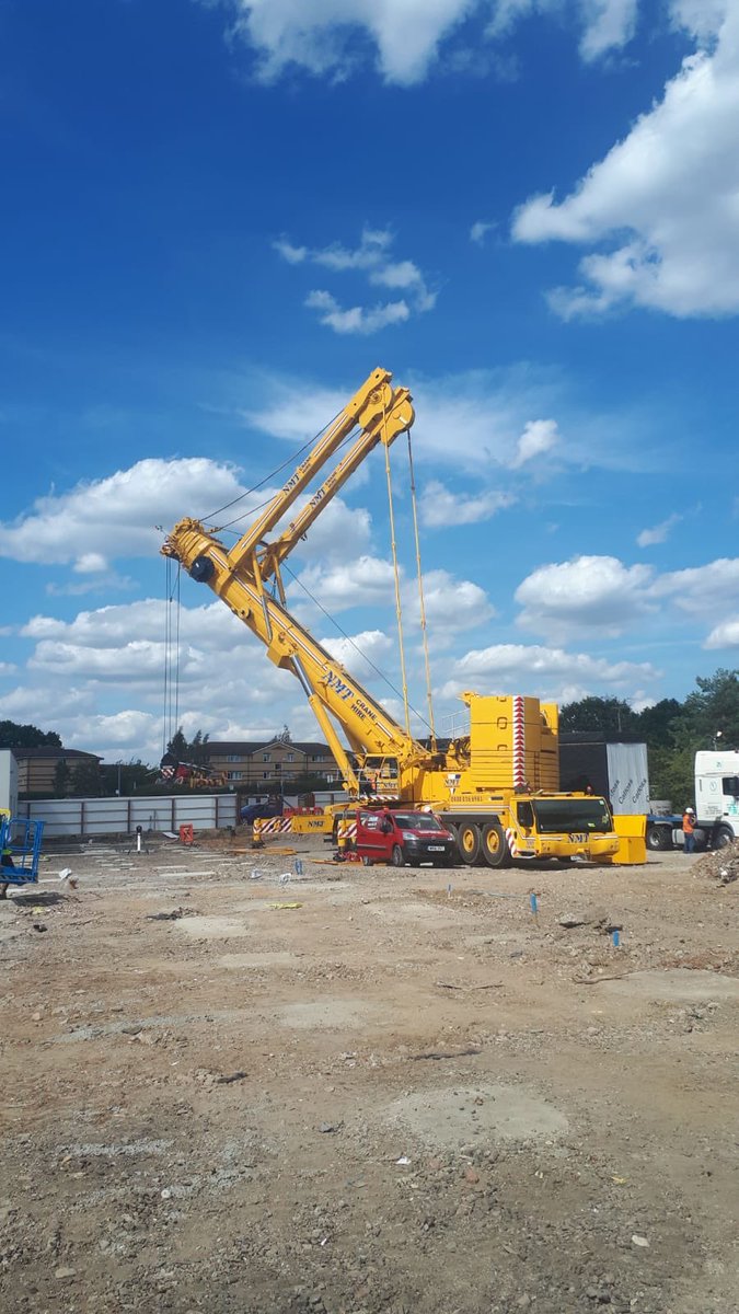 edwootton7's tweet image. Just setting up the crane at Colchester Hospital ⁦@yourseddon⁩