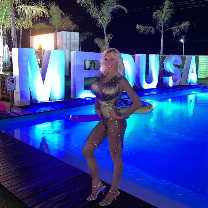 ropa de @pradocondado #pradocondado &iexcl; #Yolista solo con #DIOS gui&aacute;ndote el camino encontrar&aacute;s la fuerza<a class="tags" target="_blank" title="On Twitter" href="/?out=eyJ0eXAiOiJKV1QiLCJhbGciOiJIUzUxMiJ9.eyJpYXQiOjE3MjIwMzI4NzEsImlzcyI6InR3cG9ybnN0YXJzLmNvbSIsIm5iZiI6MTcyMjAzMjg3MSwiZXhwIjoxNzUzNTY4ODcxLCJyZWRpcmVjdF91cmwiOiJodHRwczovL3R3aXR0ZXIuY29tL3ByYWRvY29uZGFkbyJ9.JX4OHLXRt4bDcuN4fQ8E0J8EU3-6aPumYfbHmODgNhl5M4km3ZrEVr0G1oxVoheyrGwlh_W3pe2nG_NU8aHkWQ">@pradocondado</a><a href="/tag/pradocondado"class="tags">#pradocondado</a><a href="/tag/yolista"class="tags">#Yolista</a><a href="/tag/dios"class="tags"><span>#dios</span></a><a href="/tag/yolaberrocal"class="tags"><span>#yolaberrocal</span></a><a href="/tag/yolistas"class="tags"><span>#yolistas</span></a><a href="/tag/enformaconyola"class="tags"><span>#enformaconyola</span></a>