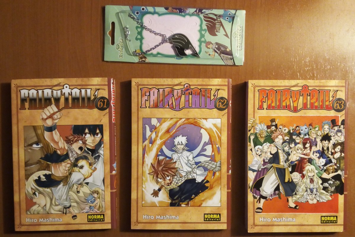 Monkeydjulio's tweet photo. Ya me ha llegado lo que pedí en @kurogami_team gente muy maja. Continuando Bleach de @PaniniComicsEsp y finalizando Fairy Tail de @NormaEdManga https://t.co/jgQvjwUQDa