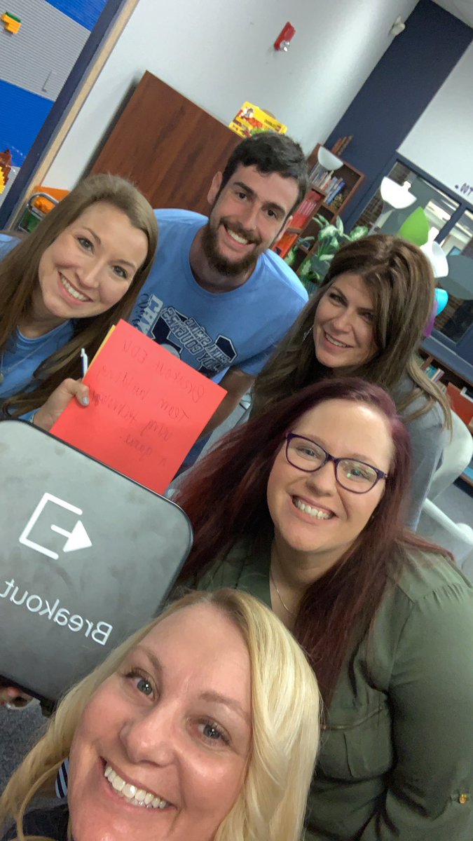 angel4kr's tweet photo. Breakout EDU for team building using technology and a fun game. #Back2School #OurWhy https://t.co/a2LUtjFs4U