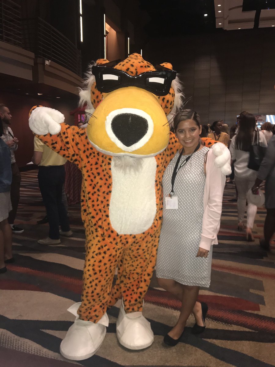 utepkdchi's tweet photo. Our #TooKute sister Jackie is finishing up her summer internship with Frito-Lay π https://t.co/mNeqMDFLgM