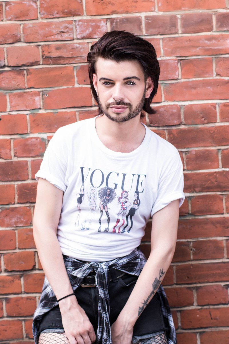 PaintedLadyLDN's tweet photo. Meet Jordan https://t.co/IorHrhFpX8 https://t.co/5ecRnCHzMM