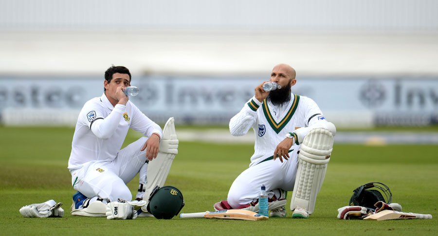 BlaqsInCricket's tweet image. Hashim Amla never compromised about his religion.

He always drank water kneeling.
Never wore clothes with logos of alcohol &amp;amp; betting companies. 
He made is easy for Parnell, Tahir &amp;amp; Hamza.
 #GoodbyeMightyHash