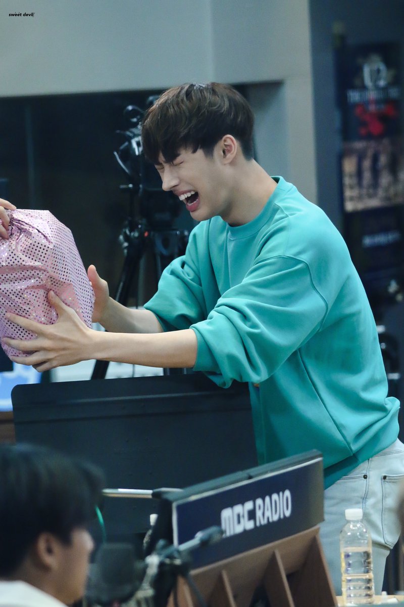 sweetdevil0710's tweet photo. 🥳생일 축하해 밍기야 우리 에이티즈의 랩갓 👏🏻👑

#민기야_3000만큼_축하해 
#Fix_on_Mingi_Day #송민기 #민기 #MINGI #에이티즈 #ATEEZ @ATEEZofficial https://t.co/TkAkILQSXv