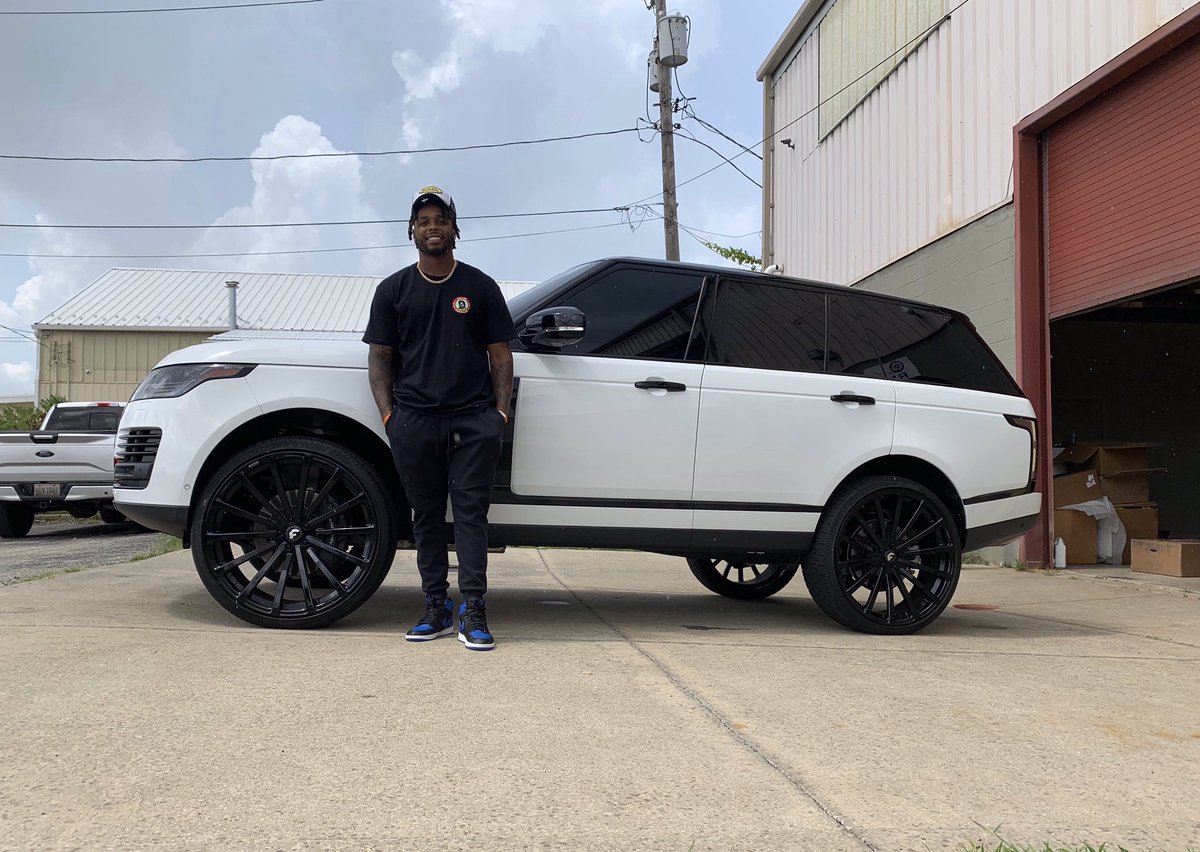 QuestRim's tweet photo. Here we go Brownies, here we go! Happy to help out Christian Kirksey by installing 26” Forgiatos on his Range! 🔥🔥🔥 ⠀⠀⠀⠀⠀⠀⠀⠀⠀⠀⠀⠀ ⠀⠀⠀⠀⠀⠀⠀⠀⠀⠀⠀⠀ ⠀⠀⠀⠀⠀⠀⠀⠀⠀⠀⠀⠀
Now just watch out for those Cleveland potholes, Kirko! #clevelandbrowns #browns #cle https://t.co/SSOXFexQtW