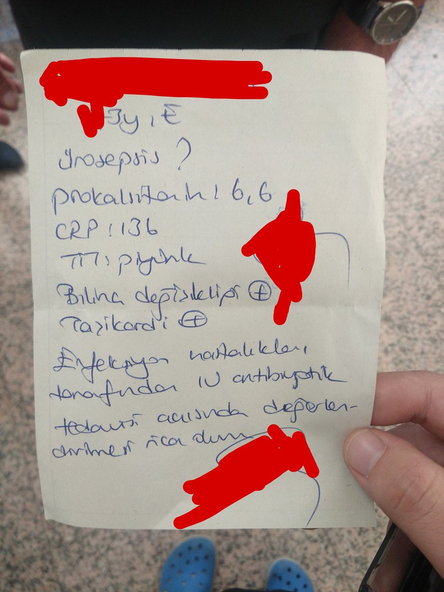 drziyaaygun's tweet photo. Her bayram öncesi aynı şeyler, etikçiler ne derse desin paylaşıyorum artik yoruldum böyle yazılmış yüzlerce kağıttan...Acil bu değildir doktor arkadaşlar...sizler bayram selfisi ,durum fotosu koyabilmeniz için çalışmıyoruz!!! https://t.co/4s1MiqoiIz