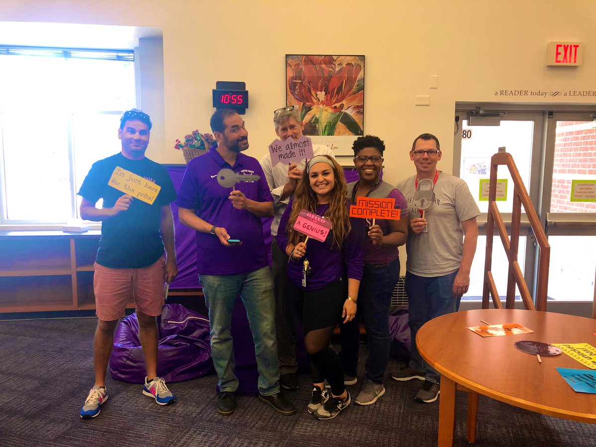 MS_SANG_'s tweet photo. Todays breakout box activity was definitely stressful but fun! ๐๐ Thank you to the wonderful ICโs and everybody else that was involved in creating this wonderful team bonding opportunity! #TeamMav #GroupThree #MavsDoItBest #ScroginRocks https://t.co/ETanFU1bTQ