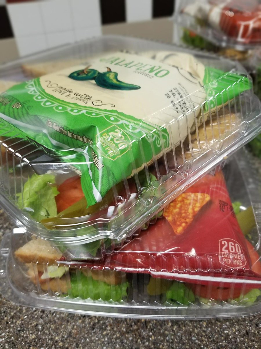 FBISDFoodie's tweet photo. Back to school orders are flowing in through our #CulinaryKitchen and Catering has been nonstop this week!
#FBISDFoodie https://t.co/8oHgyIuEsE