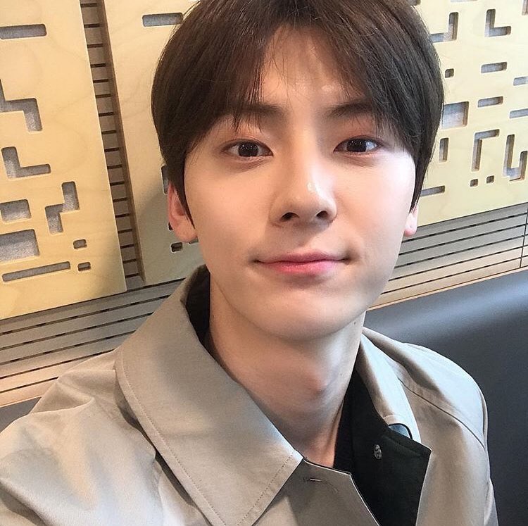 littlestar_mm's tweet photo. Happy birthday
I wish you all the best
Hope you enjoy your day
I love you my happiness ❤️
#MyUniverse25th
#HAPPY_MINHYUN_DAY
#한여름의_시작_생일축하해_민현아 https://t.co/7pCX2ma9Ph