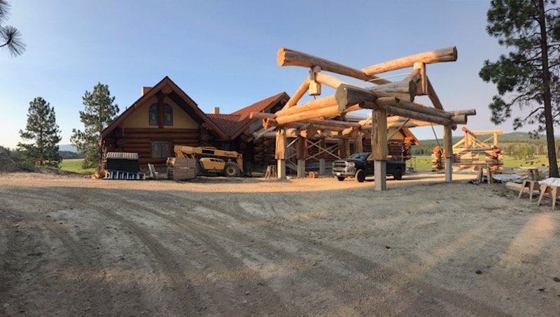 tk_martin82's tweet photo. Setup this lovely log home in Montana a few months ago and just returned from setting up the additional garage and Port Cochere Packages. Pioneer Log Homes of British Columbia

#timberkings #madeinbc #husqvarna https://t.co/cXgfZCQHjl