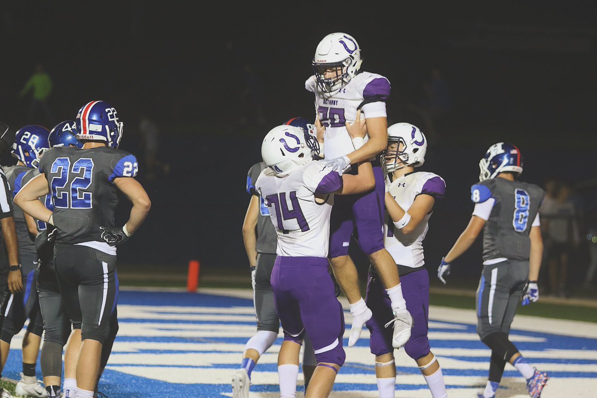 J_KKyle's tweet photo. Happy birthday to my roomie 😎⚡️ love ya dude hope it’s a good one!!#boltzup #smite https://t.co/e84YCva0Ev