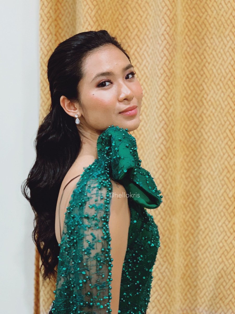 LOUDRE_SPIKERS's tweet photo. The beauty of a woman must be seen from in her eyes, because that is the doorway to her heart, the place where love resides.

BeautifuLAYF OnMB
@louyanong | @itsdredesu 

Admin; @dendengamay https://t.co/rOWxBchKA8