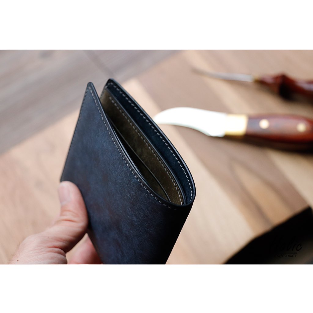 Pu Eaten Leather Leathercraft Leatherwork Handmade Ordermade Customorder Stiching Vegetabletanned Wallet Bridleleather Luxury 革小物 革財布 革細工 Holiccraftstudio T Co Wlu86aigsl