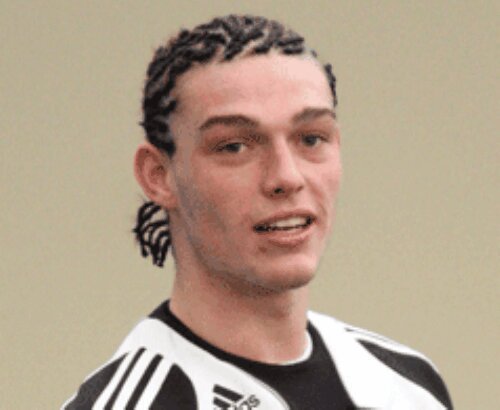 RossOnRasslin's tweet image. He will play somewhere between 3-28 minutes all season long but I don't care. It's dead canny to see him back #NUFC