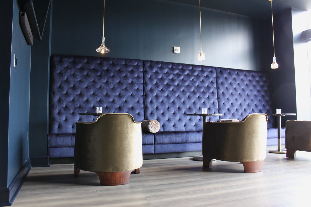 FalconProduct's tweet photo. Designed by Williams Blackstock Architects, our custom booths add polish and luxury to Dread River Distillery. Why you should specify custom booths? Learn more at https://t.co/iEGBk0m8rc
@deadriverco #falconproducts #design #interiordesign #restaurantdesign #booths #custombooths https://t.co/umij3KJokM
