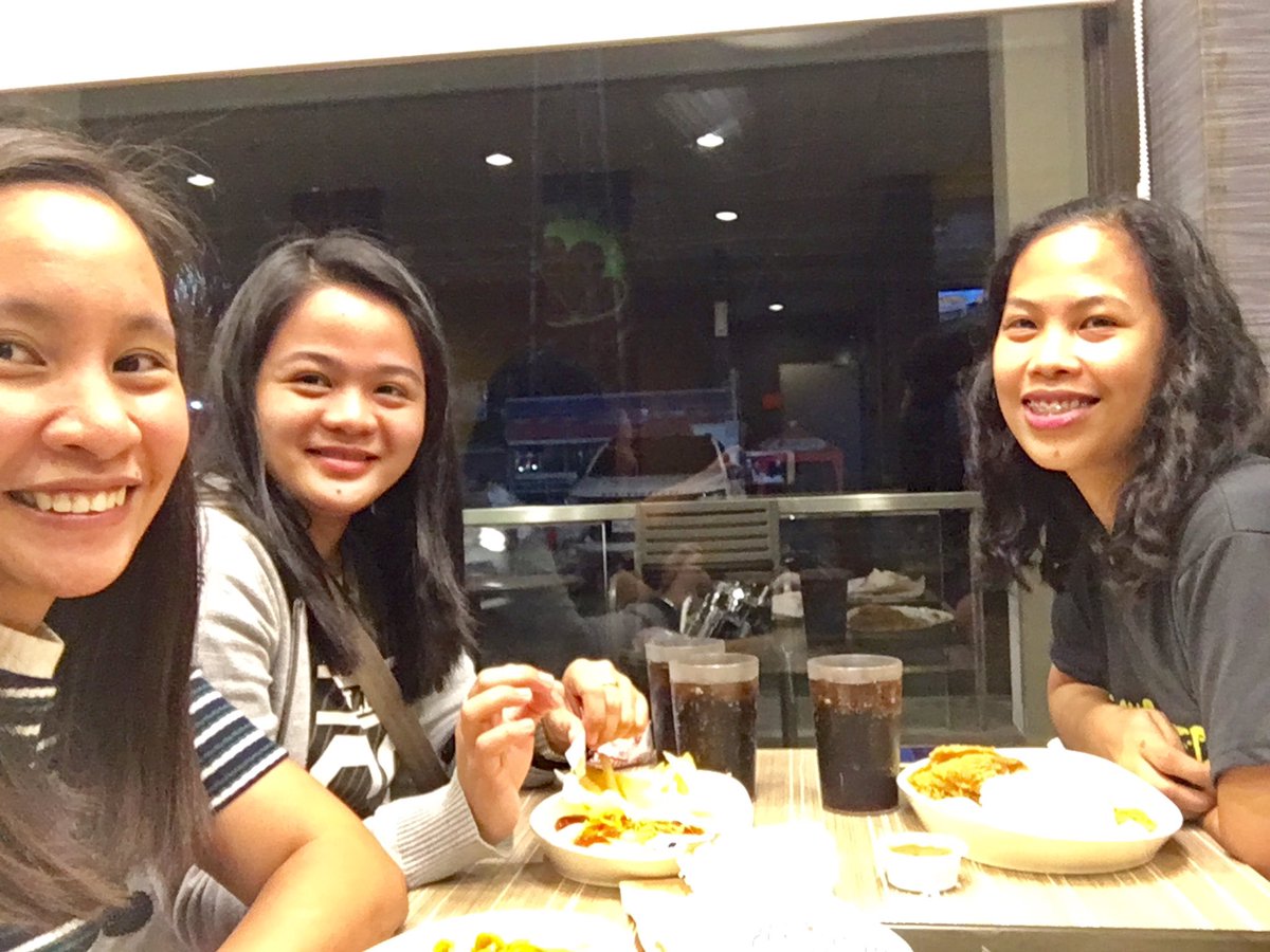 janegut00461832's tweet photo. #midnytsnack https://t.co/rwVvRqPTik