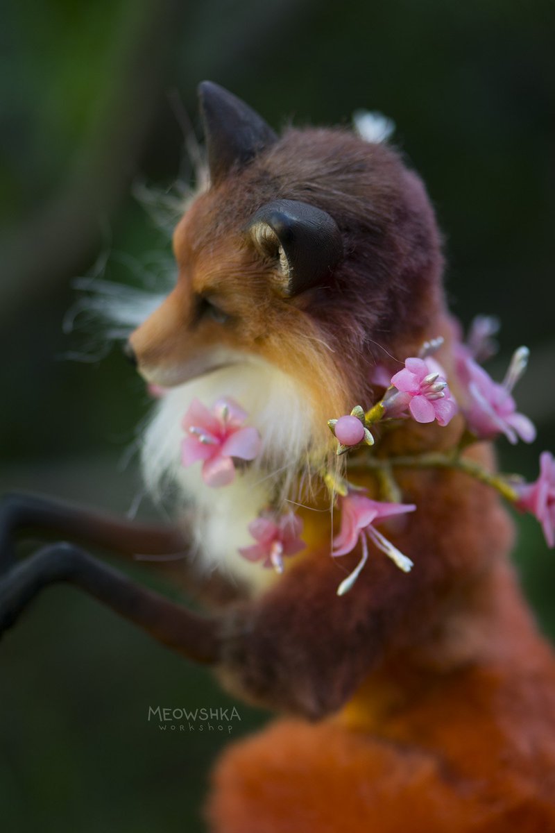 miaushka's tweet photo. Sakura fox on the nature photoshoot. 
Handmade art doll. 🌸 
#kitsune #fox #artdoll #doll #handmade #toy https://t.co/YwU1dNQrdp