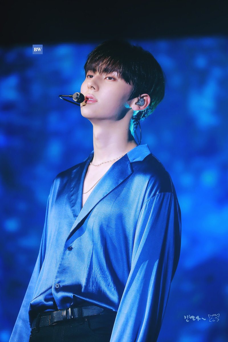 cozyminhee's tweet photo. 넌 나의 UNIVERSE, UNIVERSE 💫
#한여름의_시작_생일축하해_민현아 #Happy_MINHYUN_Day https://t.co/d3kxgFHFAV