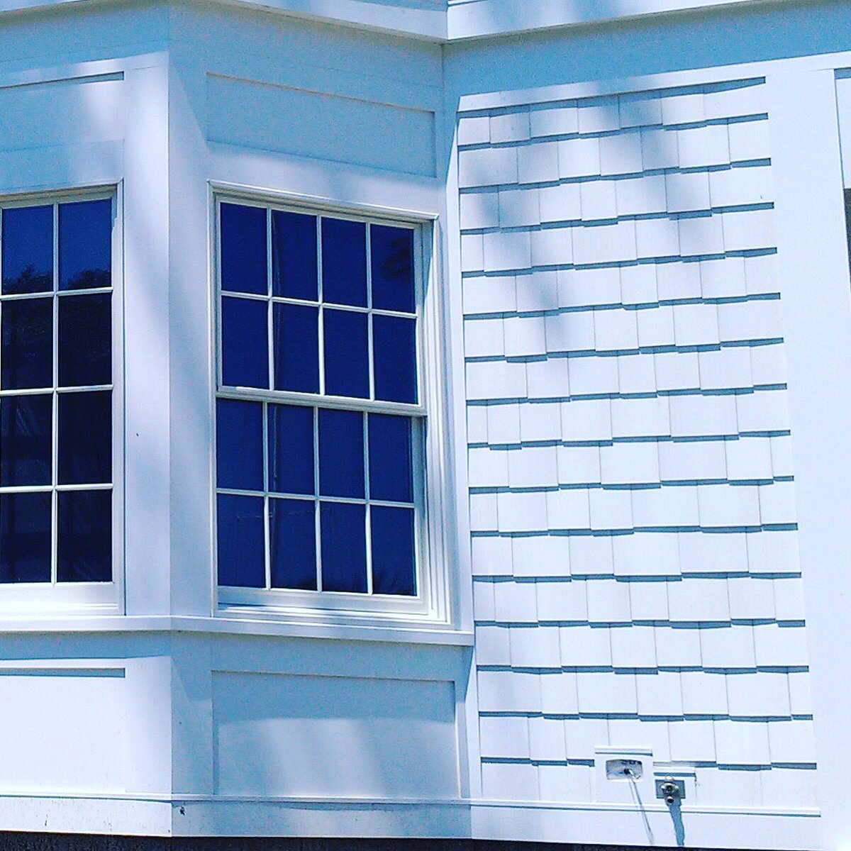 Jain_Building's tweet photo. Feeling a little staggered this Friday Eve?! But, still lookin’ good!! 😎
These #NuCedar White Shingles are perfect when you just don’t want to stick with the standards.
#nucedarsiding #shingles #pvctrim #pvcsiding #staggeredshingles #siding #itsnotcedaritsnucedar https://t.co/csRH0u5mjK