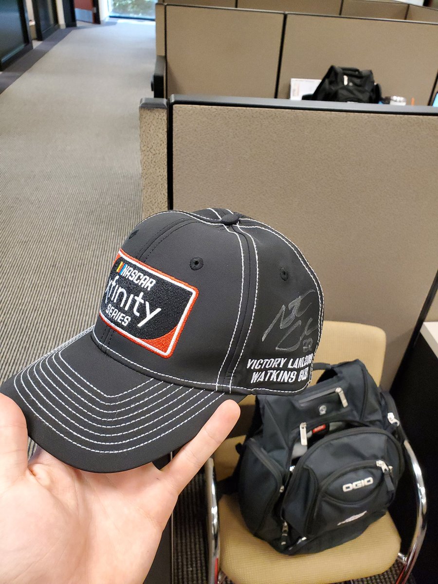 AustinCindric's tweet photo. GIVEAWAY! Signed @WGI Victory Lane Hat

Follow, Retweet, Win 👍🏻🎉

Winner Announced tomorrow morning 👇🏻 https://t.co/hDq2zPHlw5