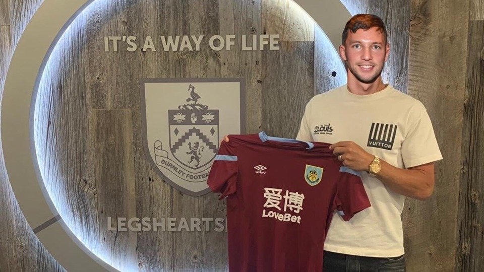 ChelseaFansWor1's tweet photo. Danny #Drinkwater's loan deal to #Burnley from #Chelsea has just been completed!!!!!

#DeadlineDay https://t.co/gwzKCAfq4J