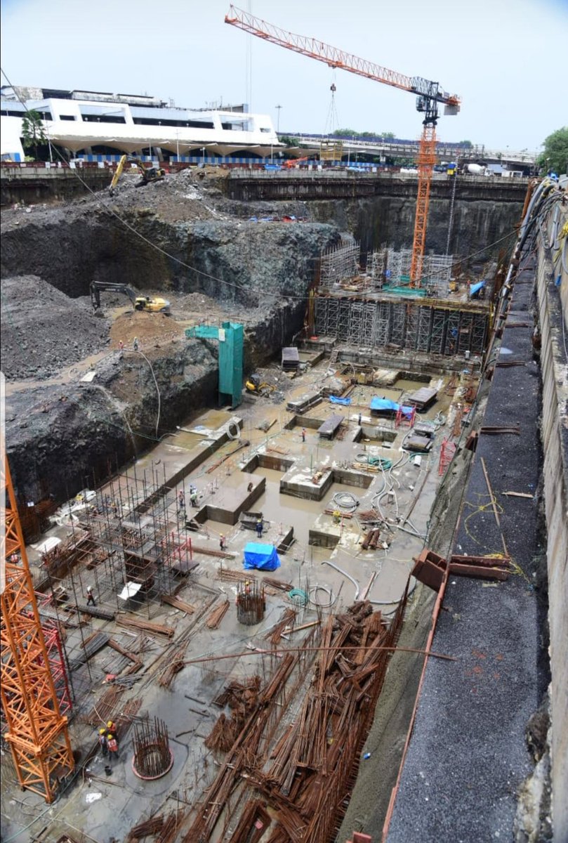 AshwiniBhide's tweet photo. With the 7th pour of 1200 cum concrete for base slab at #CSMIA T1 station 70% base slab completion is achieved for this station in #Package5 of @MumbaiMetro3. Keep it up. @CMOMaharashtra https://t.co/fvWMPb3oCY